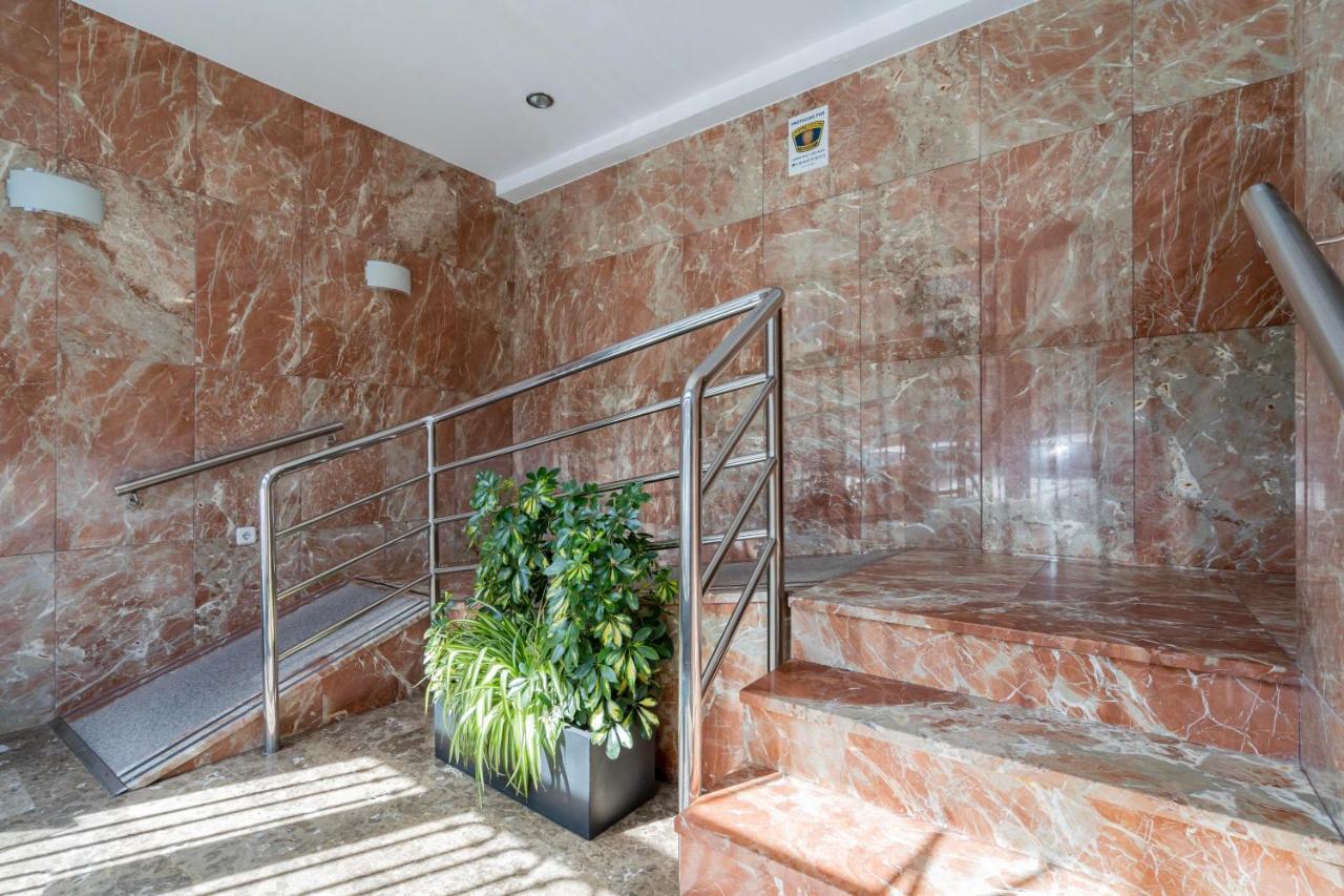 For You Rentals Moderno Apartamento Temporal Cerca Zoo Y Del Parque De Atracciones Ceb76 马德里 外观 照片